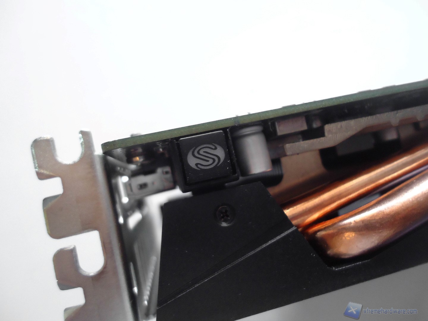 Sapphire R9 285 ITX Compact OC 00006